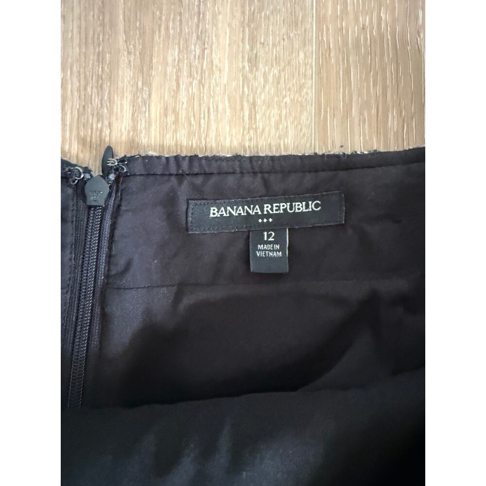 Banana Republic Tweed Mini Skirt Size 12 Black White Boucle Lined Career - Picture 3 of 8